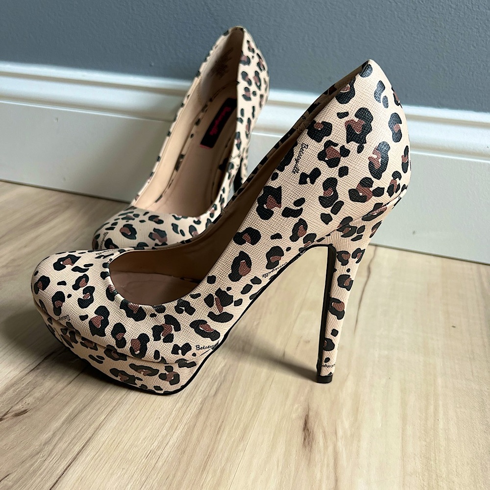 Betseyville Heels Size 8